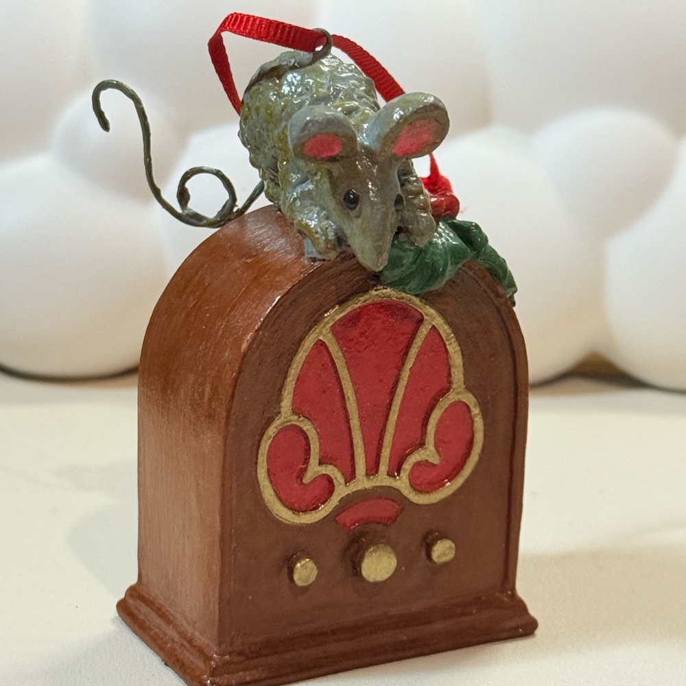 Vintage Santa and Rat Radio Ornament Set - Picture 4 of 7